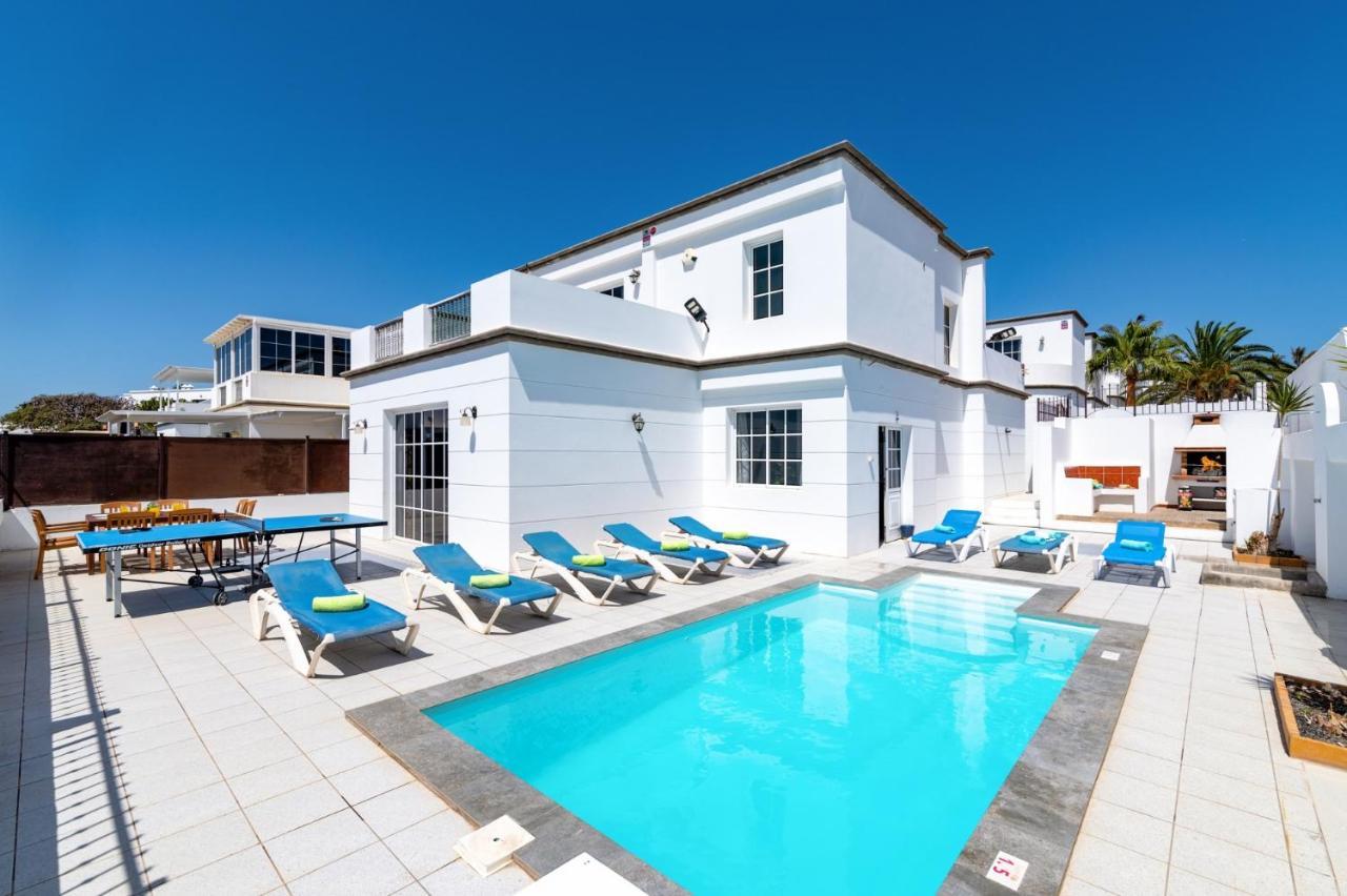 Villa Mannat By Villa Plus ปูแอร์โตเดลคาร์เมน ภายนอก รูปภาพ